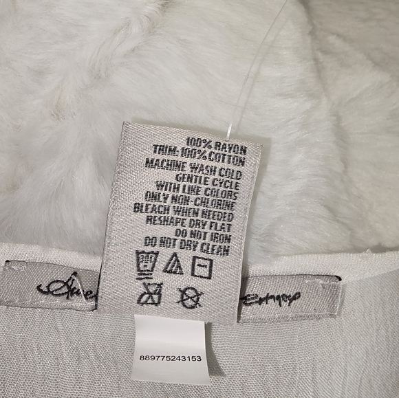 American Rag Juniors' Lace-Trim Sleeveless White Top - Picture 7 of 9